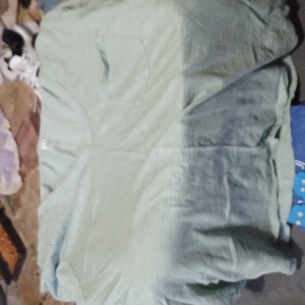 Gap women's pocket shirt